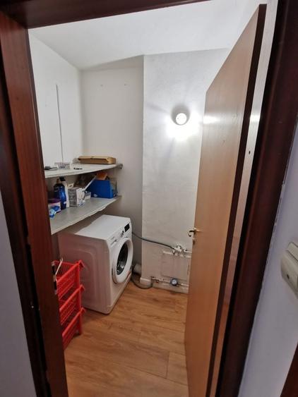 Apartament cu 3 camere decomandat în Turnișor