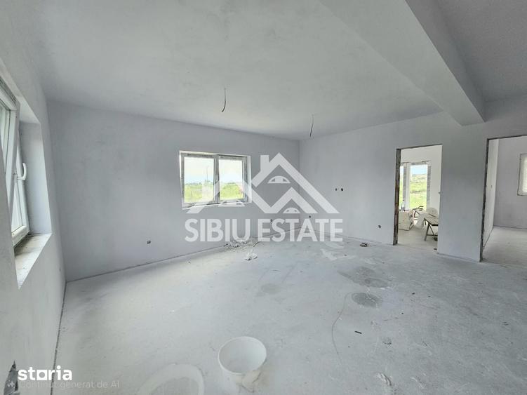 Casă cu 5 camere cu Teren 280 Mp în Central