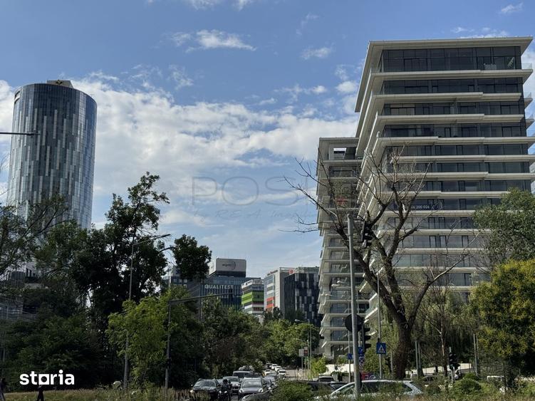 Apartament cu 4 camere, mobilat în Tei