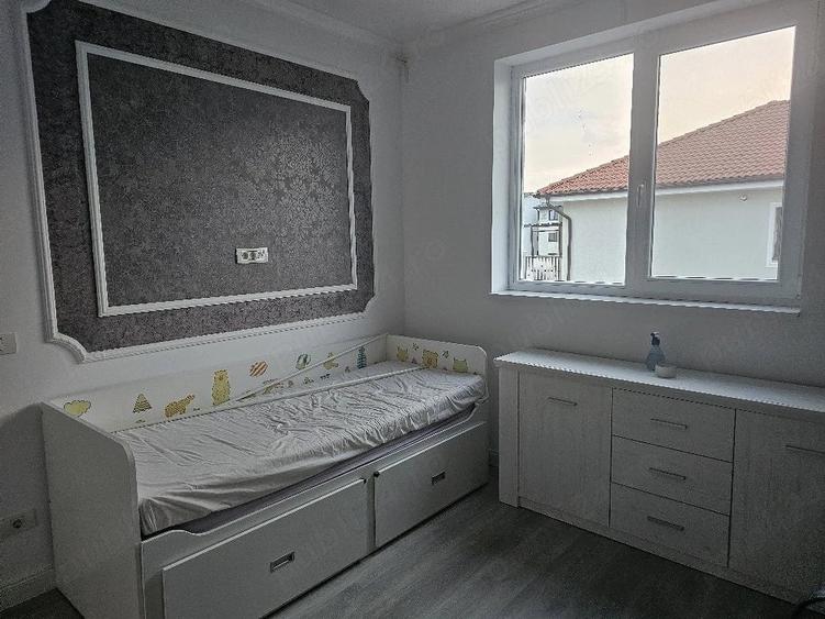 Apartament cu 3 camere decomandat în Giroc