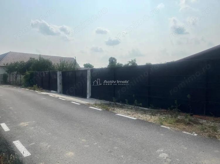 Teren de 1500 mp, în Iaz