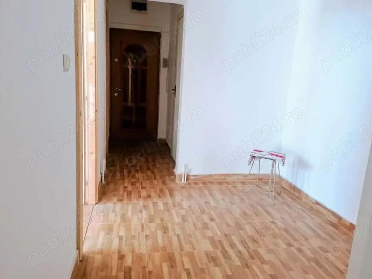 Apartament cu 3 camere decomandat în Ultracentral