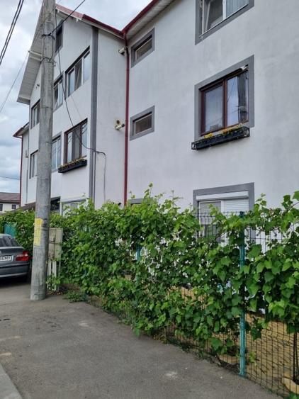 Apartament 3 camere decomandat, 68 mp ,zona 1 Mai ,Ciuperca. - 1