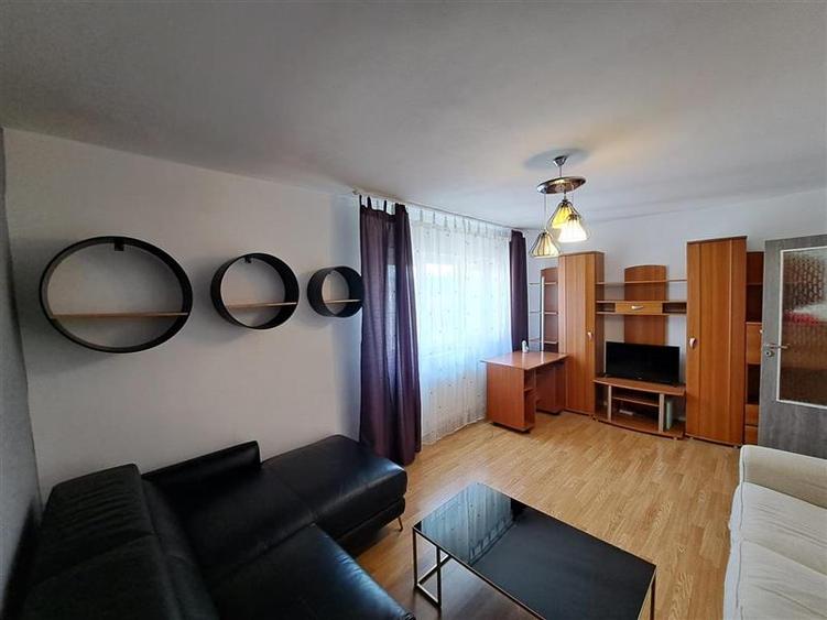 Apartament cu 2 camere decomandat, mobilat în Zorilor — fotografia 1