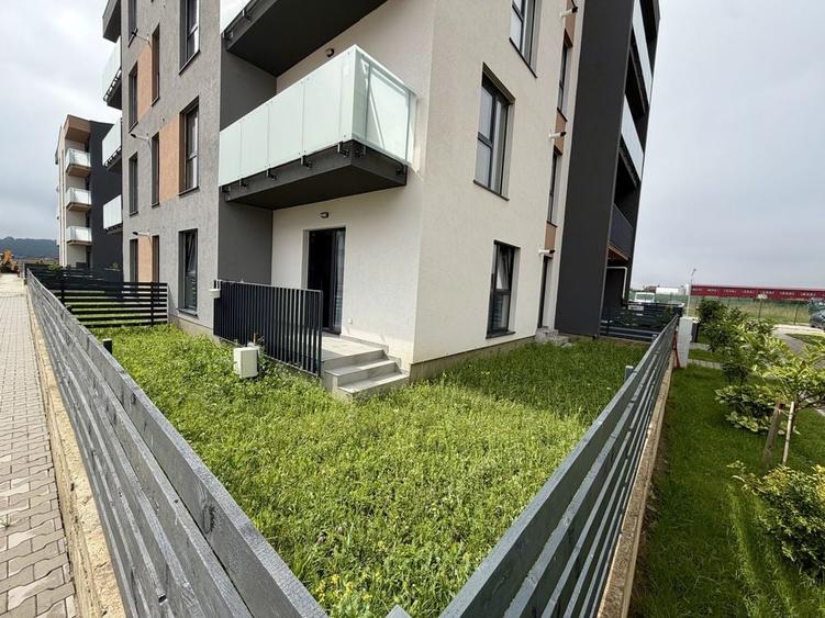 Apartament cu 2 camere decomandat în Cristian