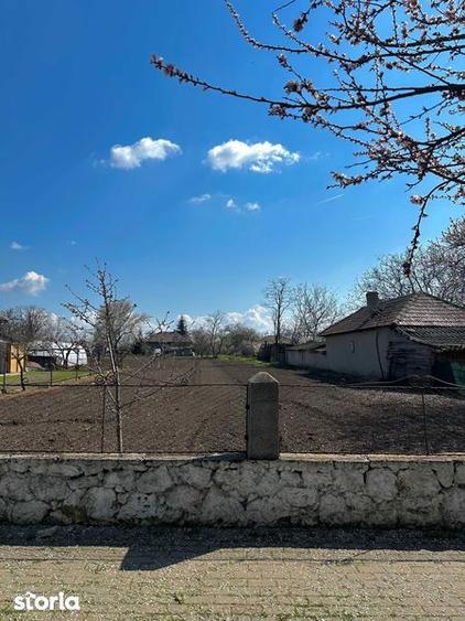 Teren de 1107 mp, în Ciocârlia