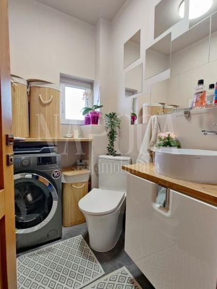 Casă individuală cu 5 camere cu Canalizare în Iris