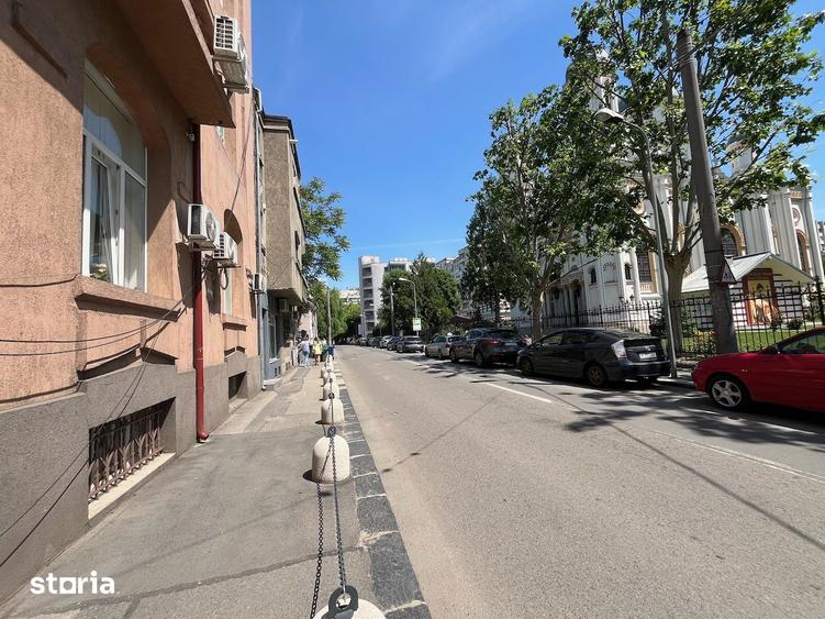 Spațiu comercial, de 51 mp, în Unirii