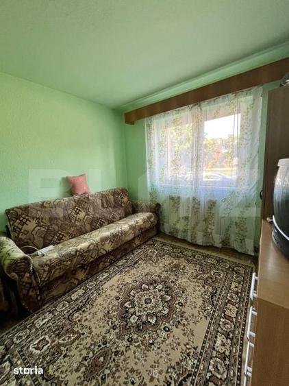 Apartament cu 3 camere semidecomandat în Decebal