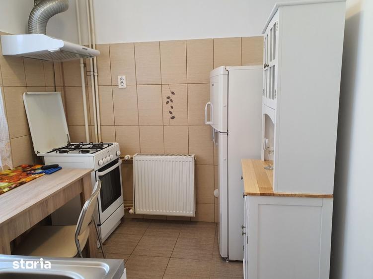 Apartament cu 2 camere decomandat în Drumul Taberei