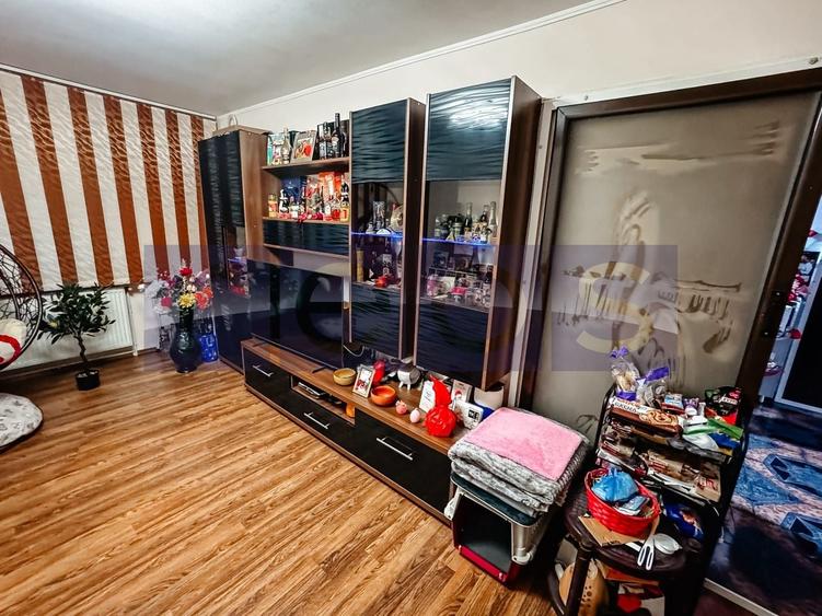 Apartament cu 3 camere, mobilat în Fizicienilor