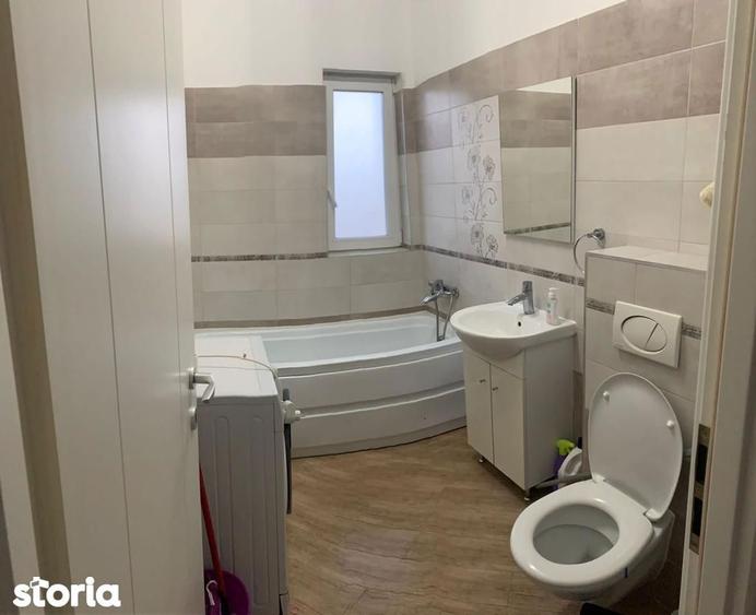 Apartament cu 3 camere, mobilat în Dumbrăvița