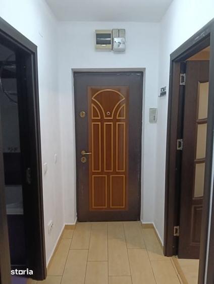 Garsonieră decomandată în Ostroveni