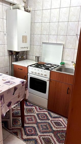 Garsonieră decomandată în Județean