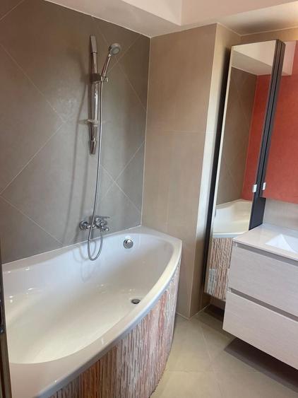 Apartament cu 3 camere decomandat, mobilat în Străulești