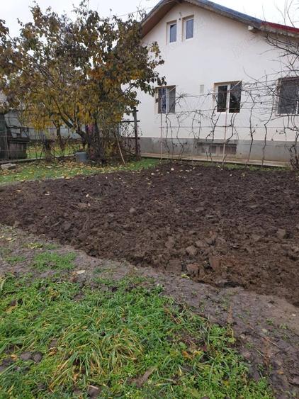 Casă cu 4 camere cu Teren 1850 Mp în Sitaru