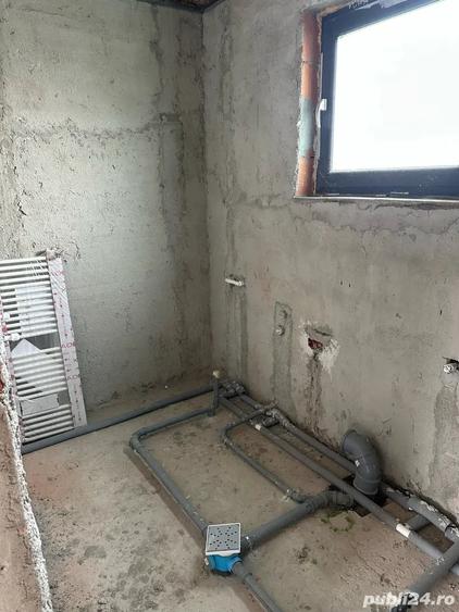 Casă cu 4 camere cu Teren 350 Mp în 1 Decembrie