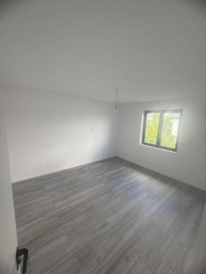 Casă cu 4 camere cu Teren 198 Mp în Bragadiru