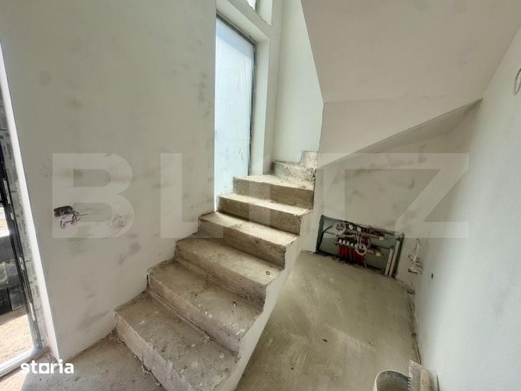 Casă cu 4 camere cu Teren 200 Mp în Malu Mare