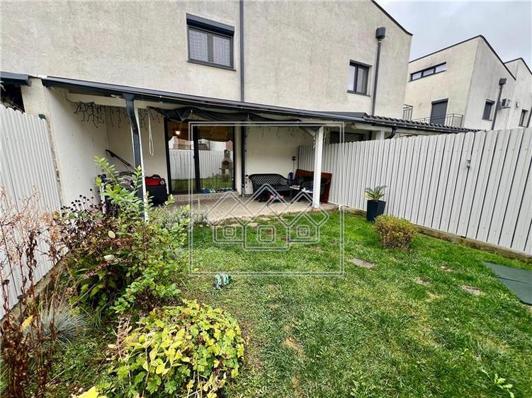 Duplex cu 3 camere cu Canalizare în Șelimbăr