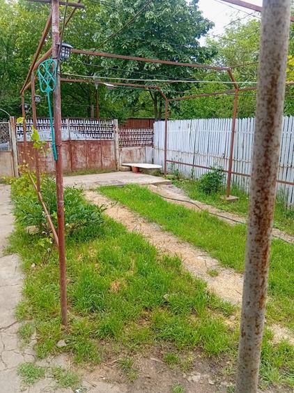 Casă individuală cu 5 camere cu Canalizare în Buftea