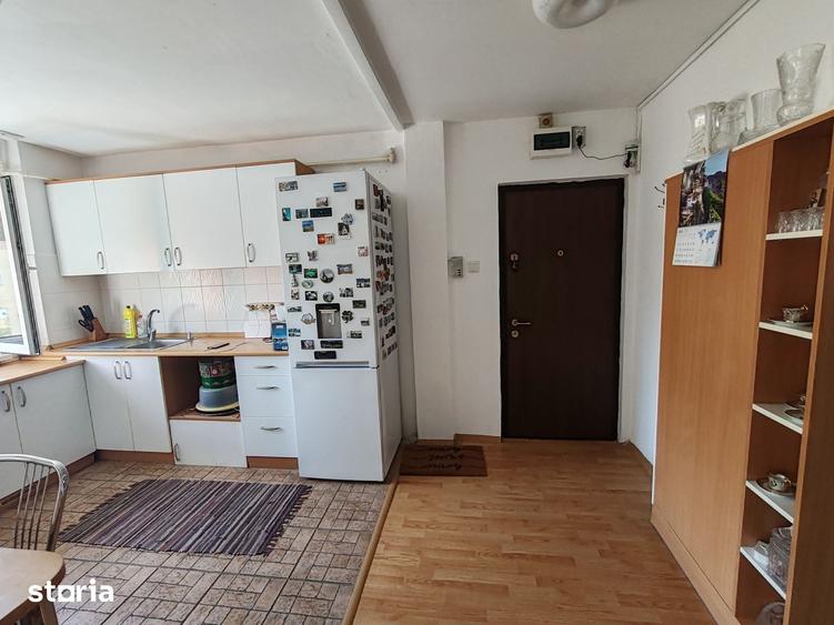 Apartament cu 3 camere în Central