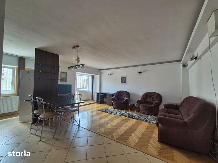 Apartament cu 3 camere decomandat, mobilat în Sud