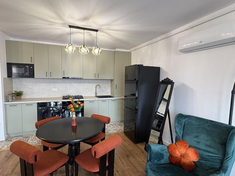 Apartament cu 2 camere semidecomandat în Florești