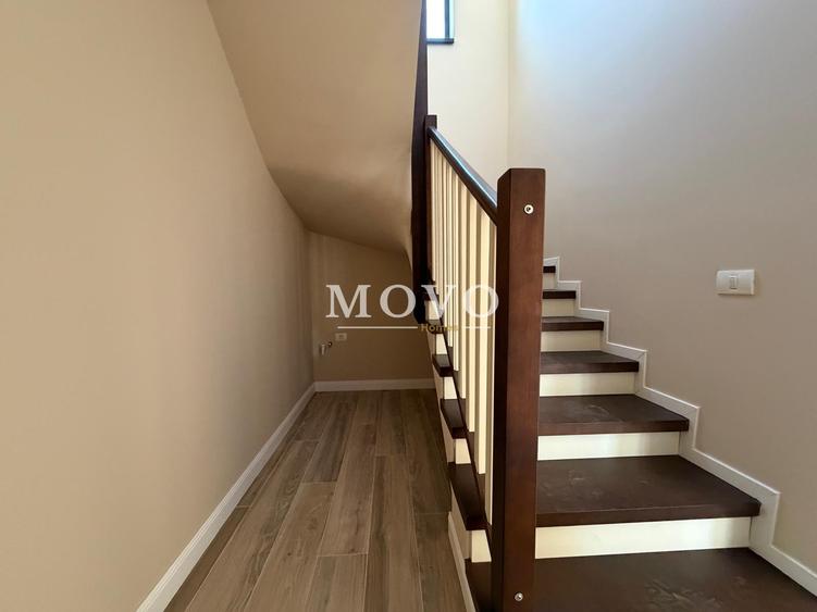 Duplex cu 4 camere cu Canalizare în Covaci