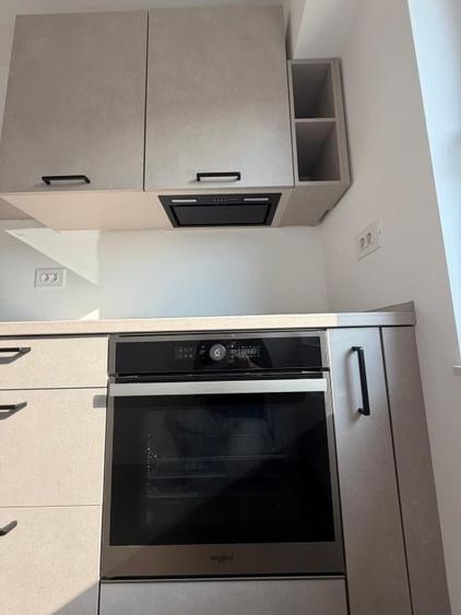 Apartament cu 2 camere decomandat, mobilat în Republicii