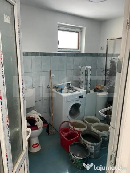 Casă cu 3 camere cu Teren 1700 Mp în Central