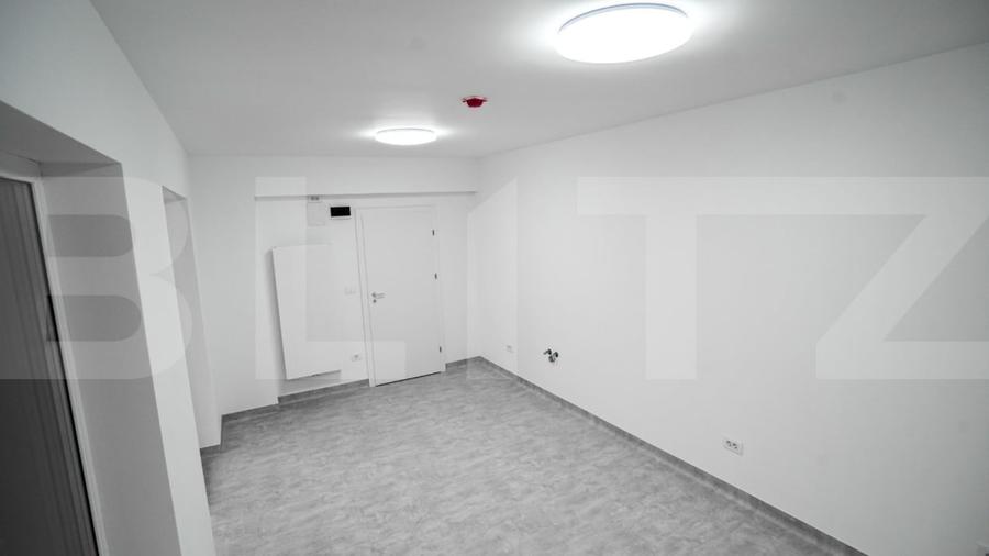 Spațiu comercial, de 286.29998779297 mp, în Semicentral