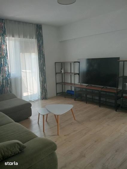 Apartament cu 3 camere decomandat în Străulești
