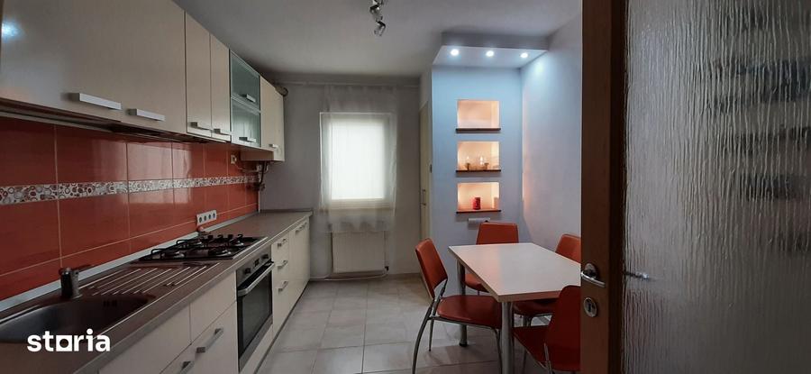 Apartament cu 3 camere în Central