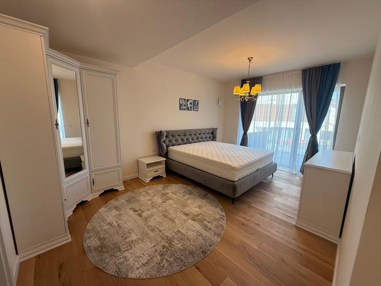Apartament cu 3 camere în Sisești