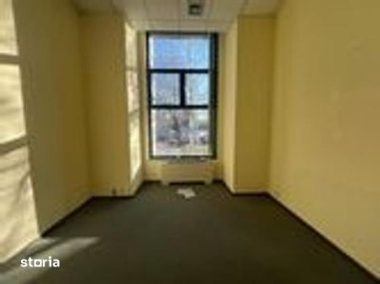 Spațiu comercial, de 485 mp, în Centrul Civic