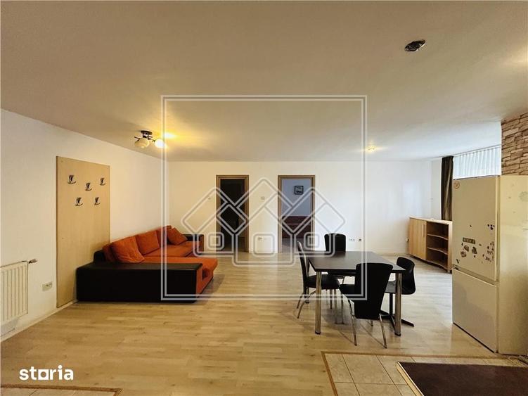 Apartament la cheie, 3 camere, balcon, zona Rahova - 3