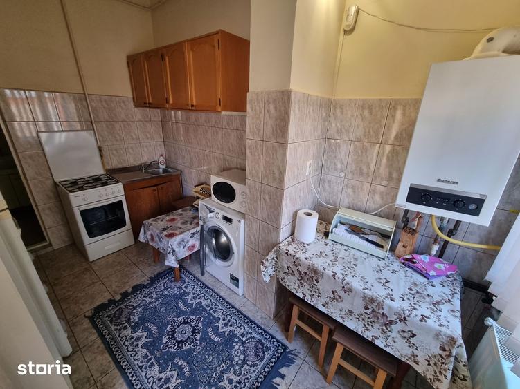 Casă cu 4 camere cu Teren 176 Mp în Universitate
