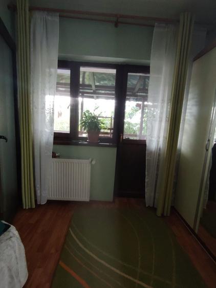 Casă cu 4 camere în Valea Lupului