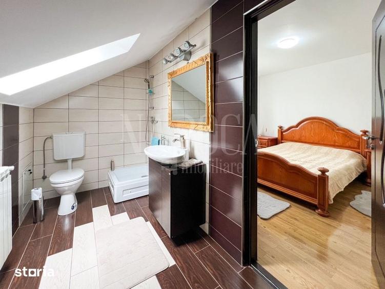 Casă cu 5 camere decomandat cu Teren 33 Mp în Europa