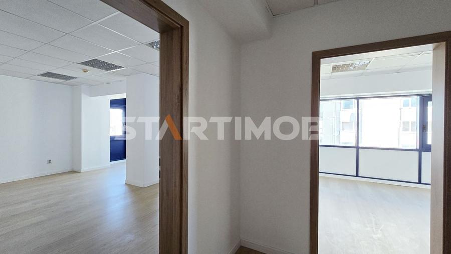 Birou, de 74.910003662109 mp, în Centrul Civic