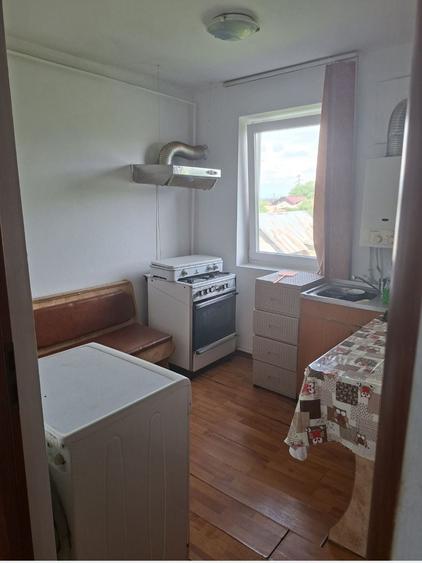 Apartament cu 2 camere decomandat în Cocorăștii Caplii