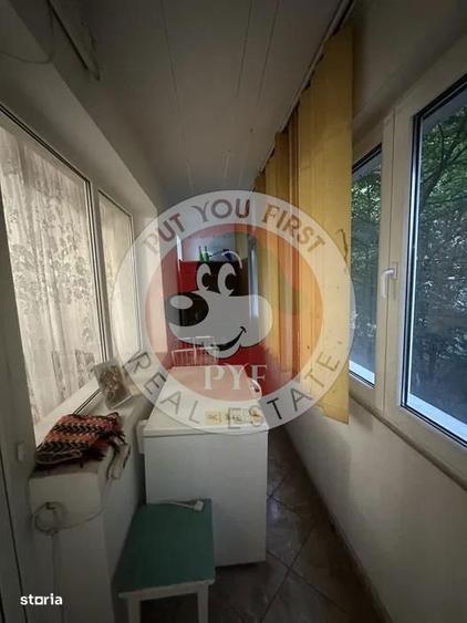 Apartament cu 3 camere semidecomandat în Dristor