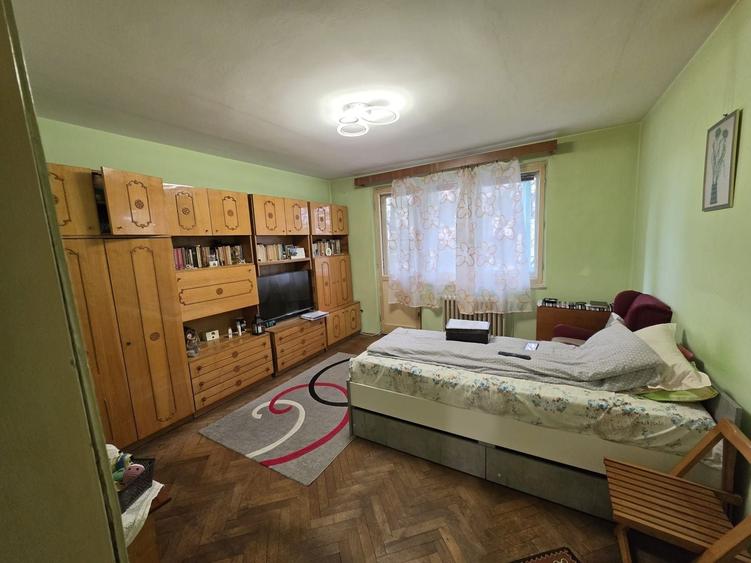 Apartament cu 3 camere decomandat în Gheorgheni
