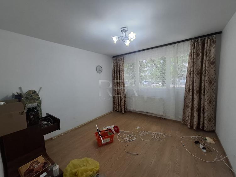 Apartament cu 2 camere decomandat în Drumul Taberei