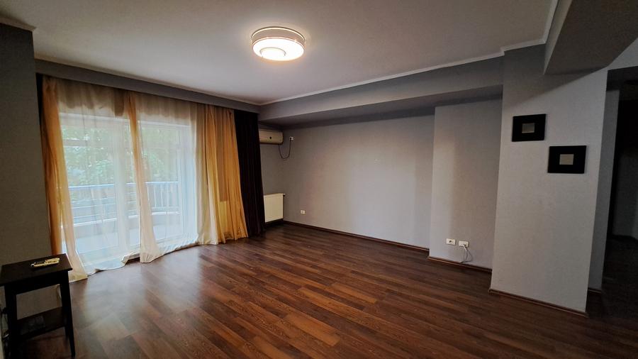 Apartament cu 3 camere decomandat, mobilat în Herăstrău