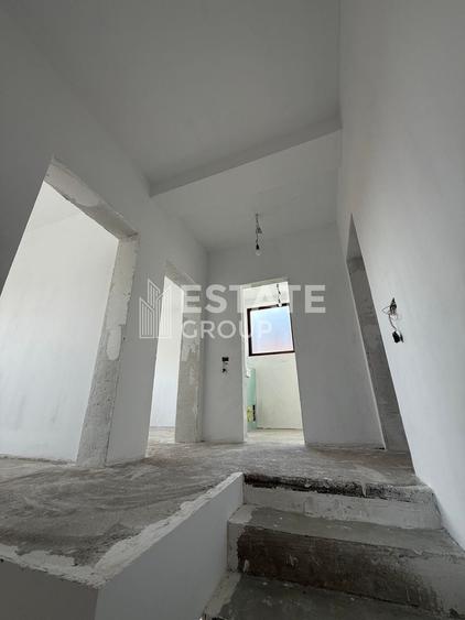 Duplex cu 5 camere cu Canalizare în Moșnița Nouă