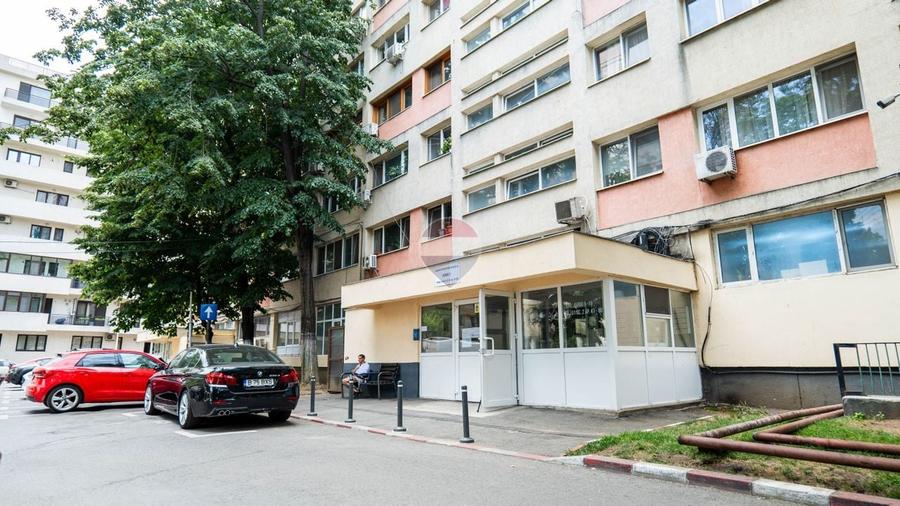 Apartament cu 3 camere semidecomandat, mobilat în Ferdinand