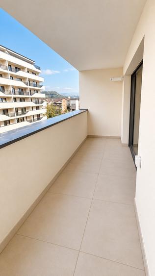 Apartament cu 2 camere semidecomandat în Florești