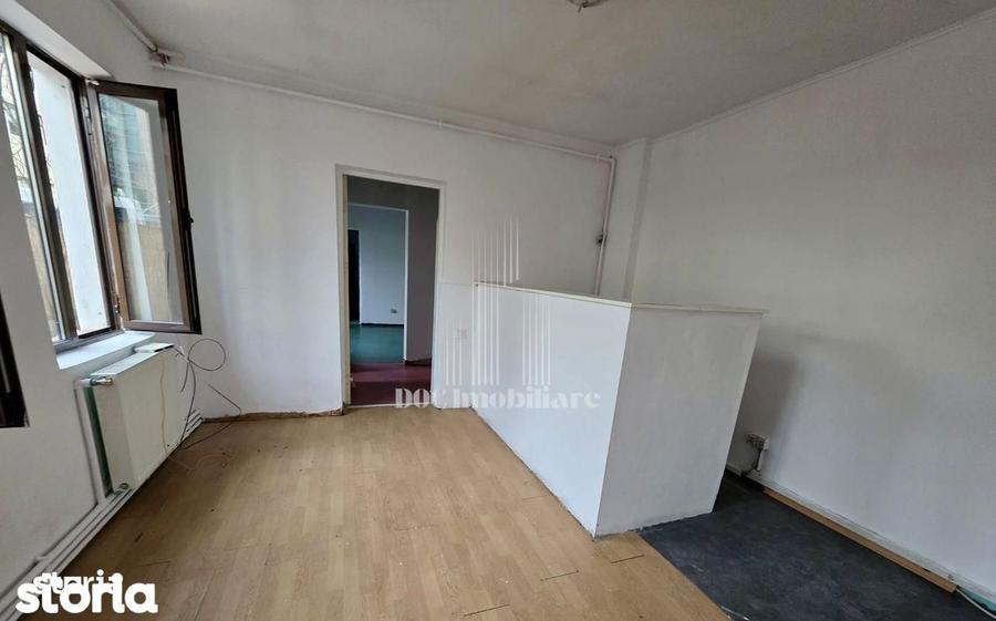 Spațiu comercial, de 65 mp, în Văcăresti